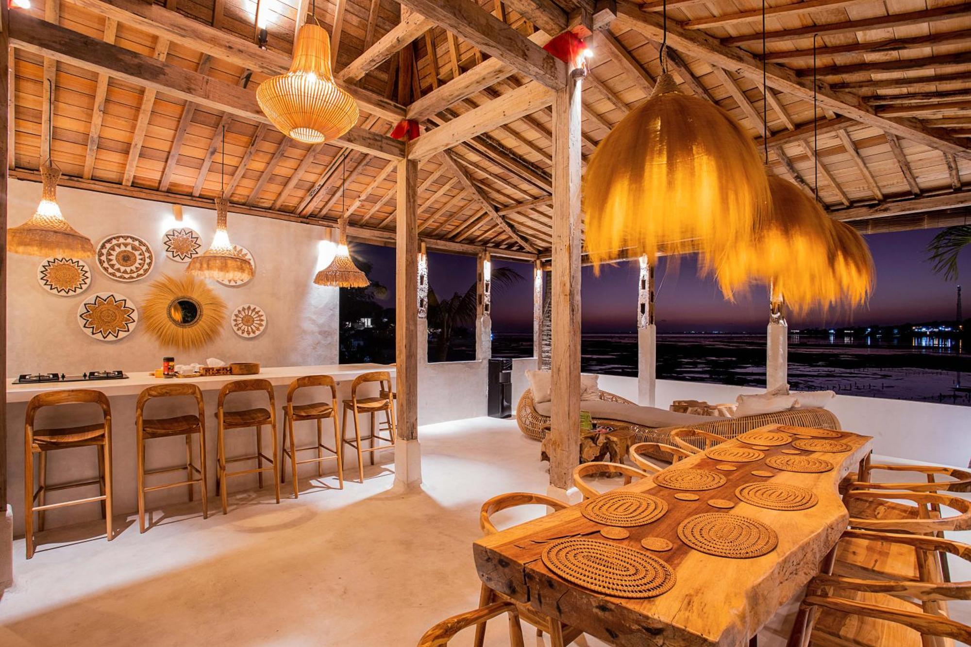 Sunset House Ceningan, 10 Person Beachview Private Villa Lembongan Eksteriør billede